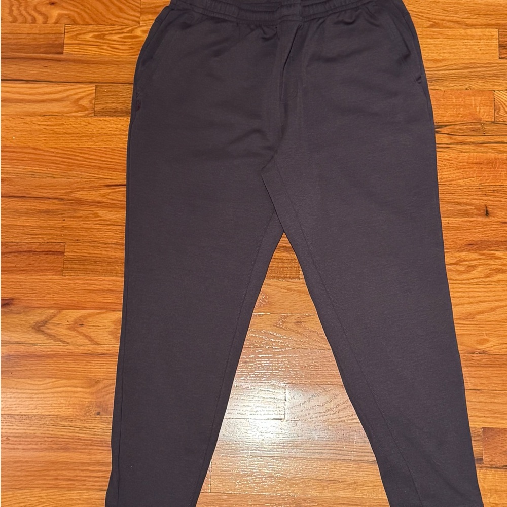 RHONE Men’s Dark Gray Jogger Pants